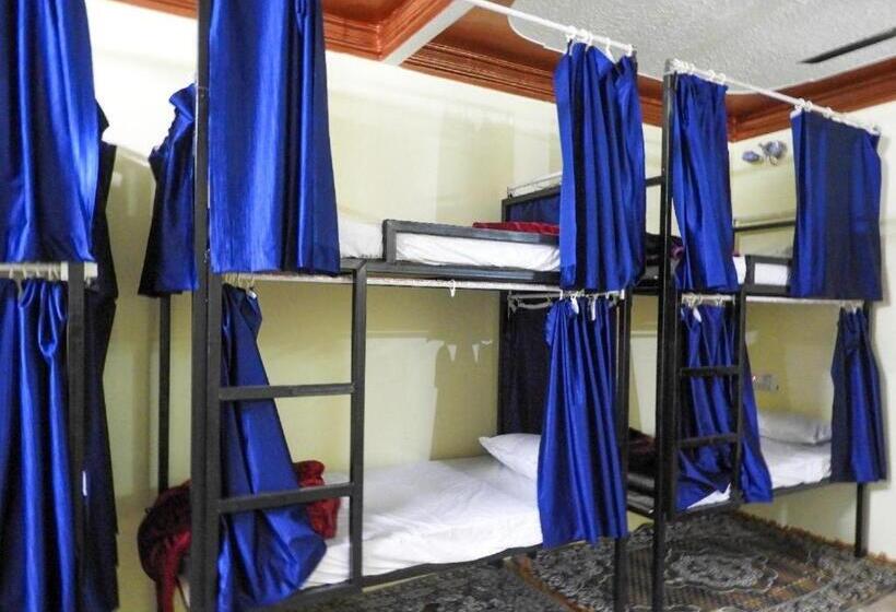 Pensió Ujjayini Home Stay