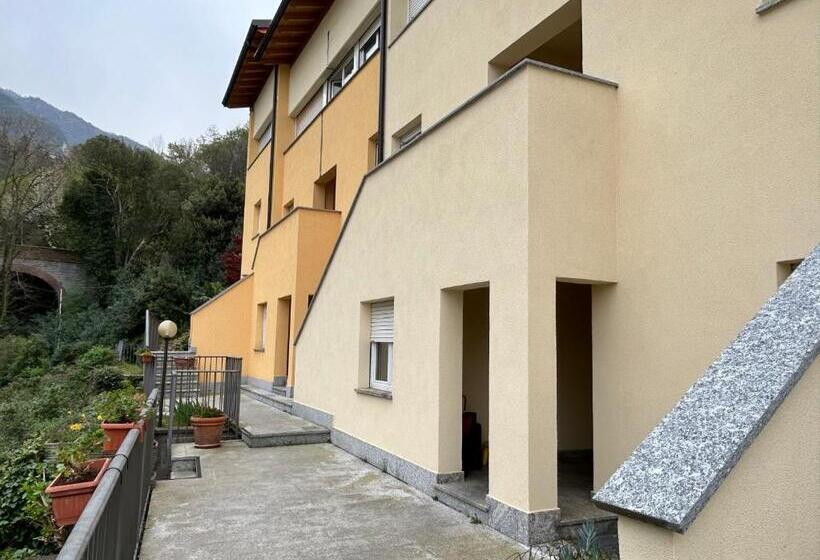 פנסיון Varenna Guest House 2