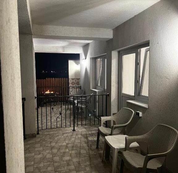 Pensiunea Casa Albă