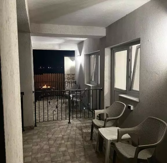 Pensiunea Casa Albă
