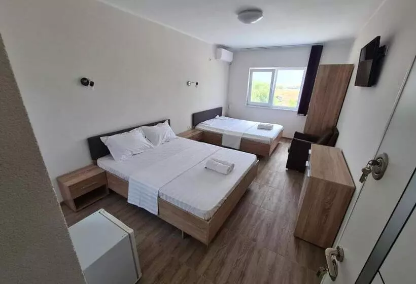 Pensiunea Casa Albă
