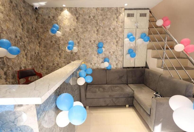 تختخواب و صبحانه Hariom Palace