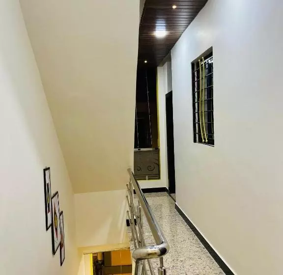 Aamiaismajoitus (B&B) Hariom Palace