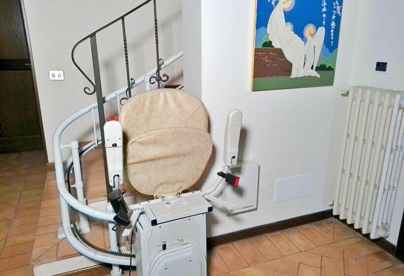 ベッドアンドブレックファースト La Collina Dei Venti