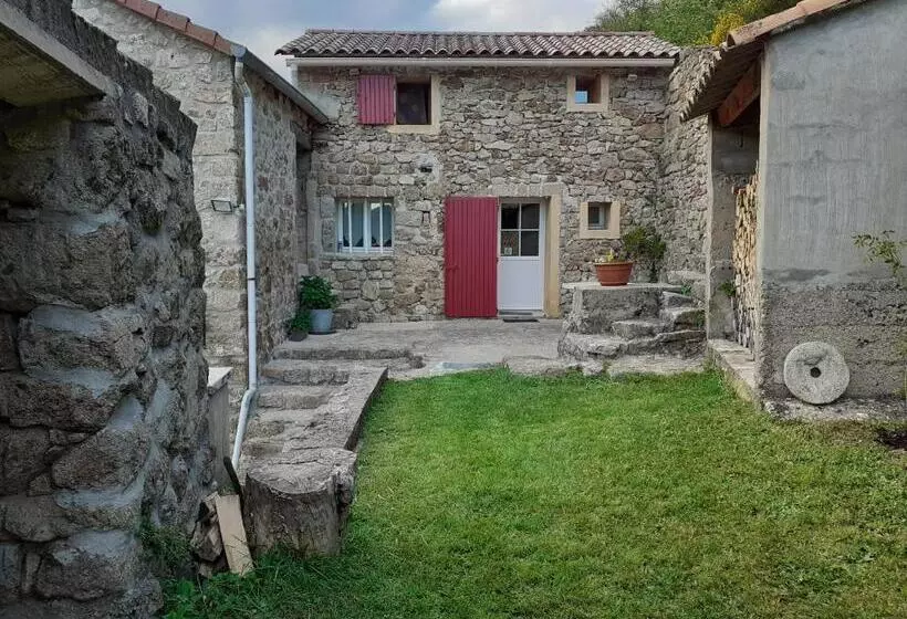 Aamiaismajoitus (B&B) Les Terrasses De Collanges