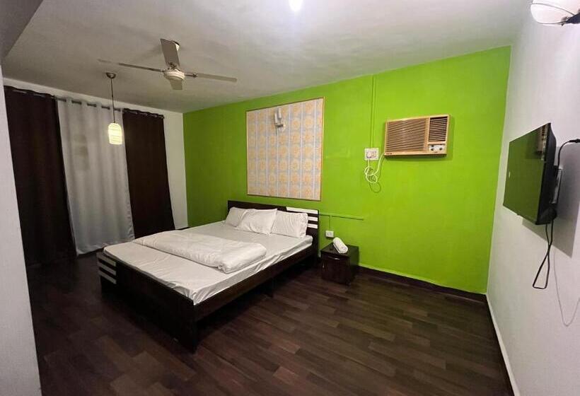 تختخواب و صبحانه Riverstay Rooftop Patio