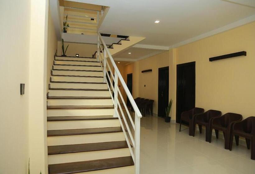 ホテル Charly Breeze