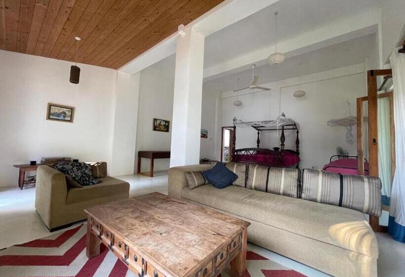 Hotel Mountbatten S Officers Mess Kandy