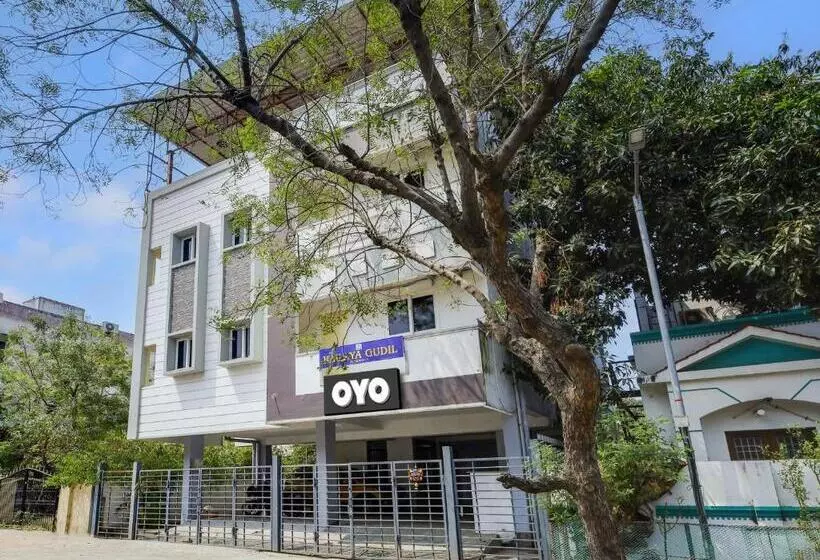 Hotelli Oyo Kailaya Gudil Residency
