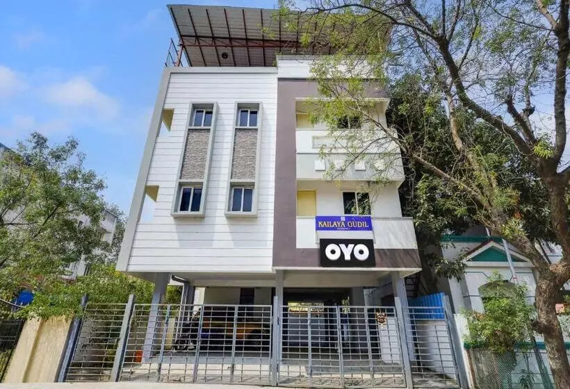 Hotelli Oyo Kailaya Gudil Residency