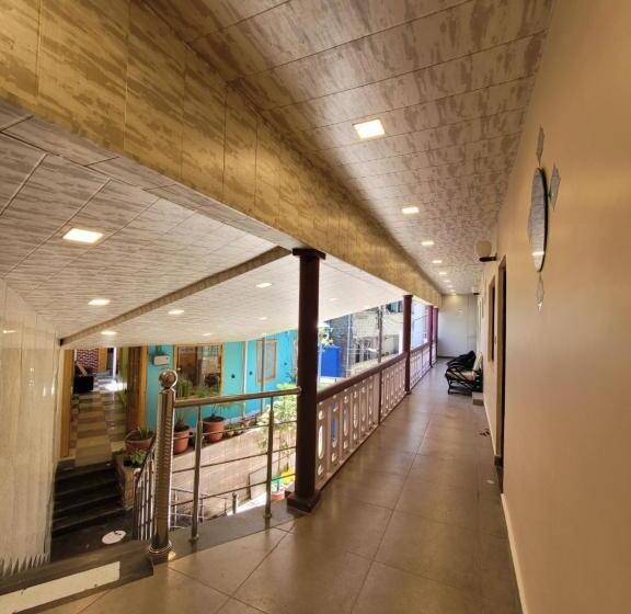 בית מלון כפרי Hidden Chalet Nainital Near Mall Road   Luxury Room   Excellent Customer Service