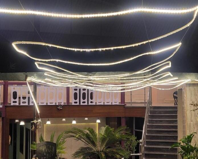 בית מלון כפרי Hidden Chalet Nainital Near Mall Road   Luxury Room   Excellent Customer Service