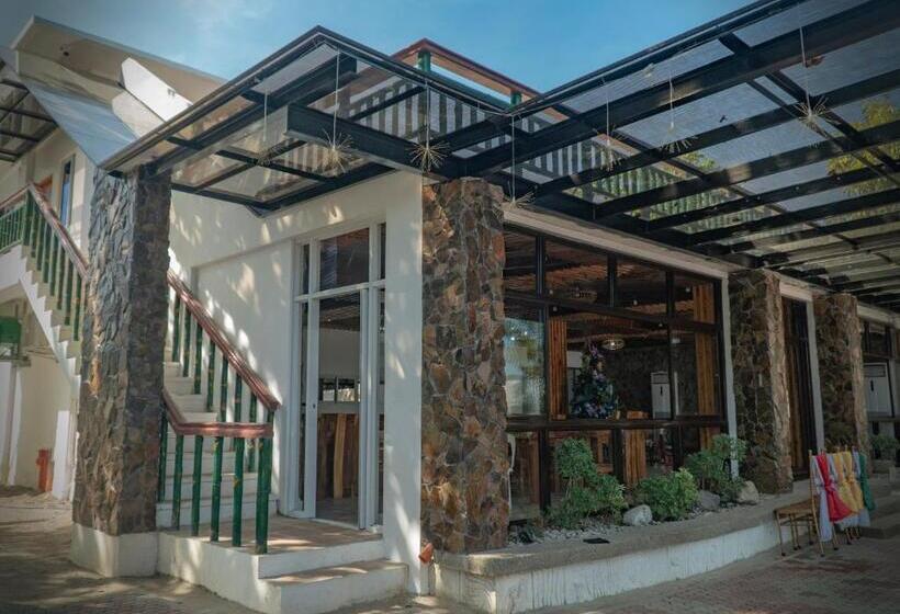 Hotel The Blessed Purple Bamboo Beach Resort