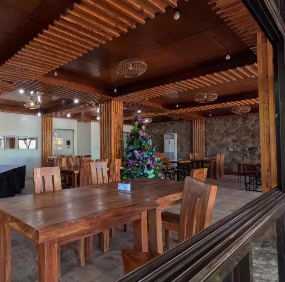 Hotel The Blessed Purple Bamboo Beach Resort