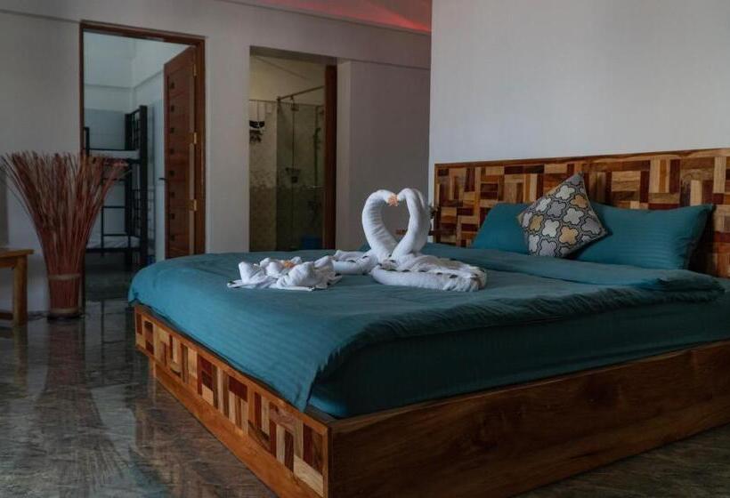 Hotel The Blessed Purple Bamboo Beach Resort