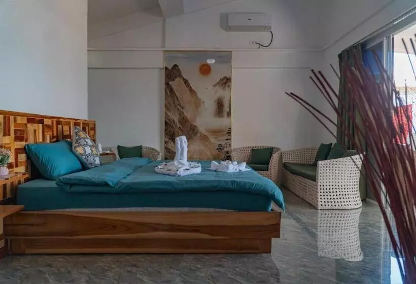 Hotelli The Blessed Purple Bamboo Beach Resort