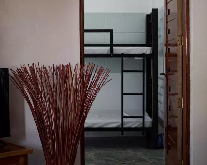 Hotelli The Blessed Purple Bamboo Beach Resort