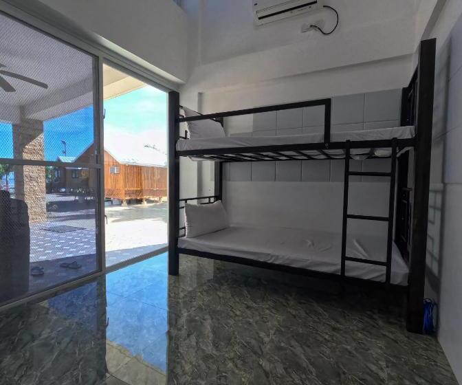 Hotel The Blessed Purple Bamboo Beach Resort