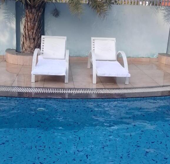 Отель The Farmerian Resort