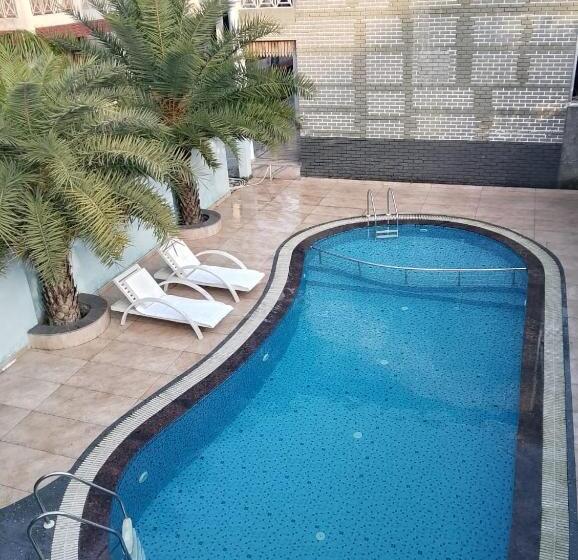 Отель The Farmerian Resort