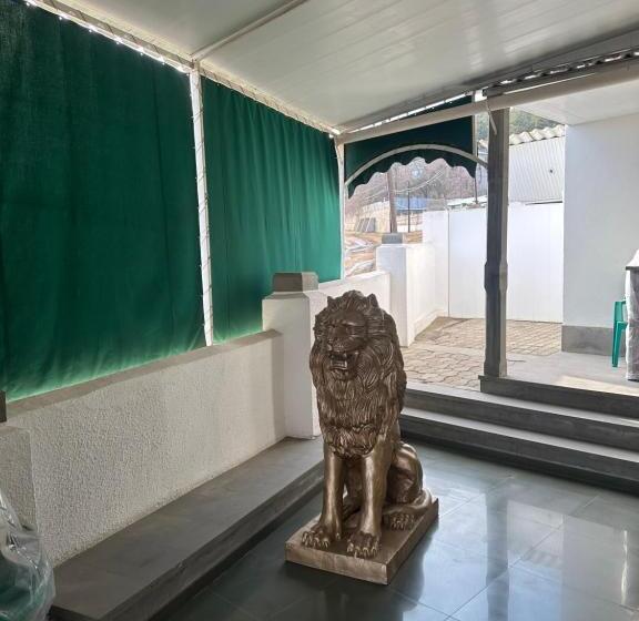 Levon 2 Hotel, Restoran