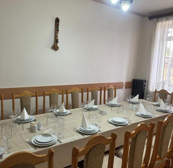 Levon 2 Hotel, Restoran