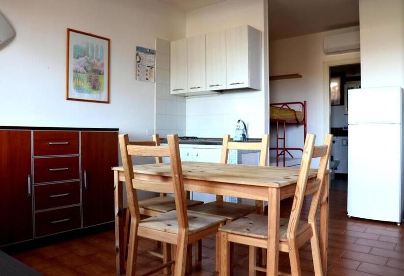 Moon Valley La Pelosa