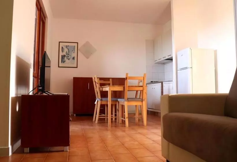 Moon Valley La Pelosa