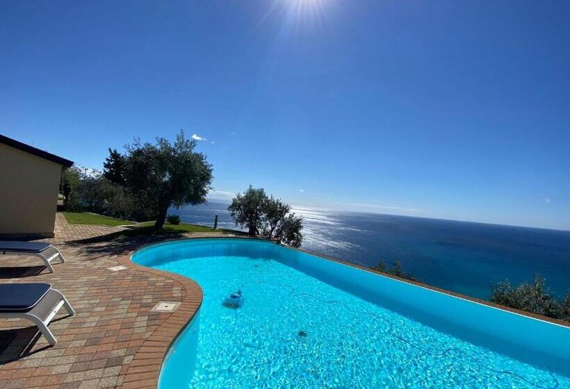 פנסיון Sea View