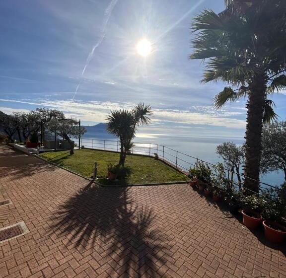 פנסיון Sea View