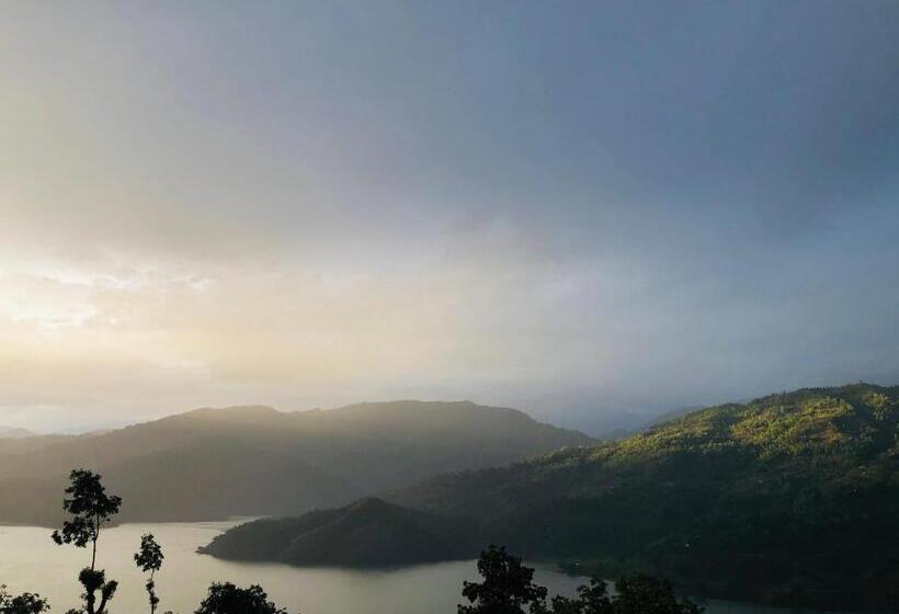 Robin’s Nest Hotel And Restaurant