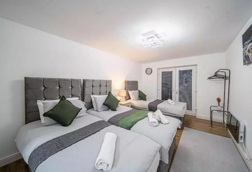 Bv Homely Aparthotel Almondbury Huddersfield
