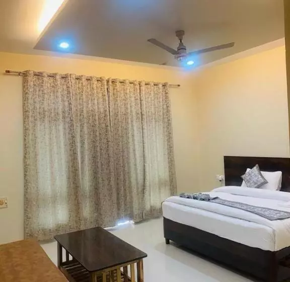 ホテル Kalpavriksh Prayagraj