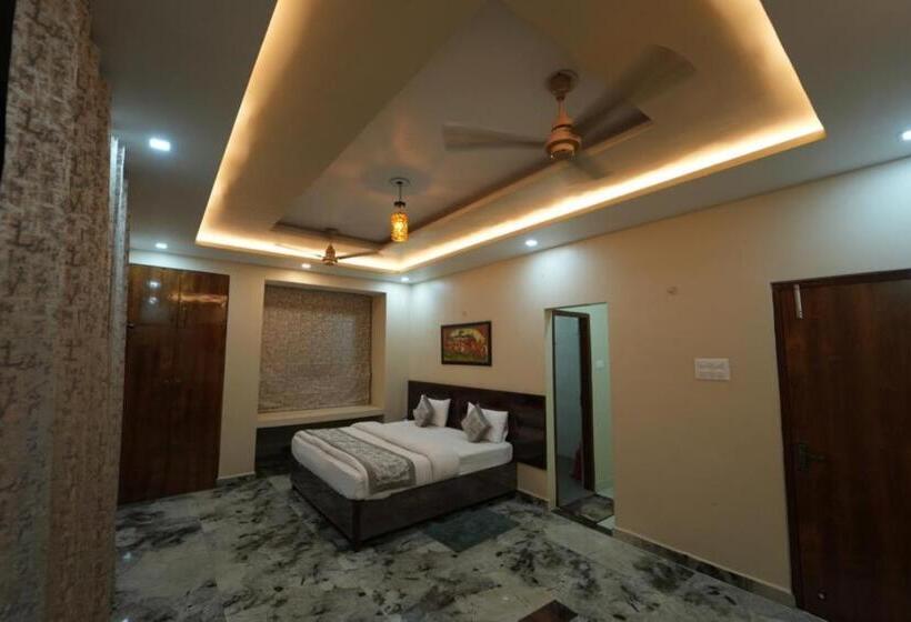 Hotel Kalpavriksh Prayagraj