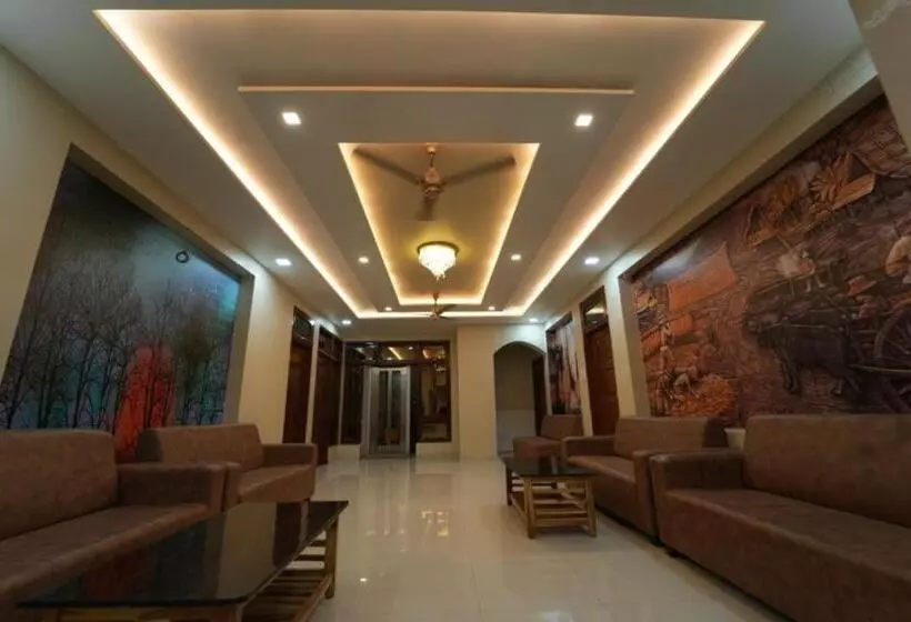 ホテル Kalpavriksh Prayagraj