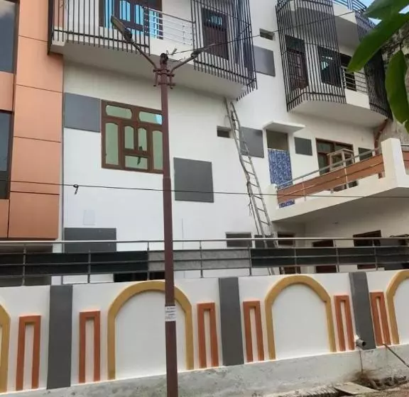 ホテル Kalpavriksh Prayagraj