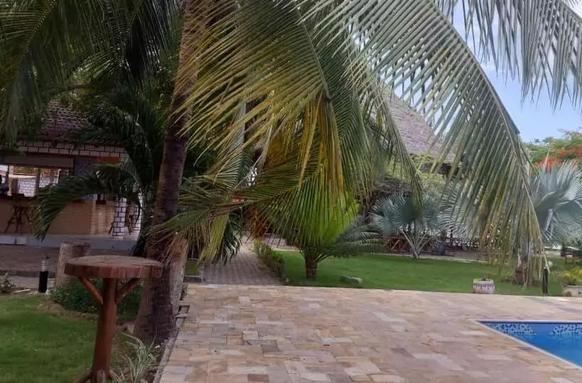 هتل Kwa Mama Village Beach Resort