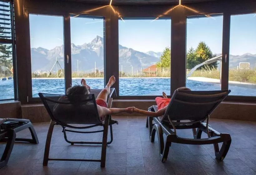 ホテル Maison Des Sports