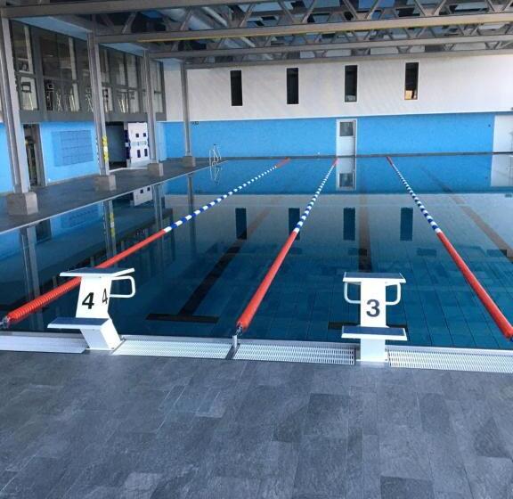 هتل Maison Des Sports