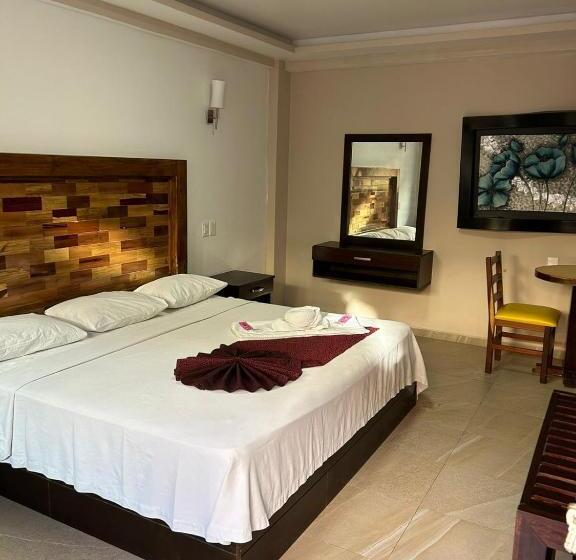 هتل Real Caribe Inn