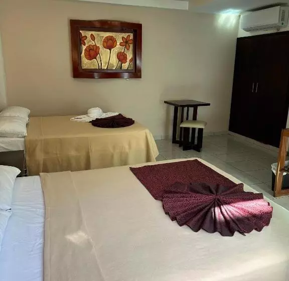 ホテル Real Caribe Inn