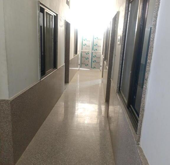 Hotel Shree Chaturdas Ji Guest House And