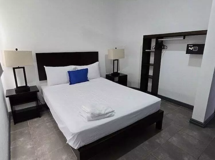 Hotelli Tropical Paradise