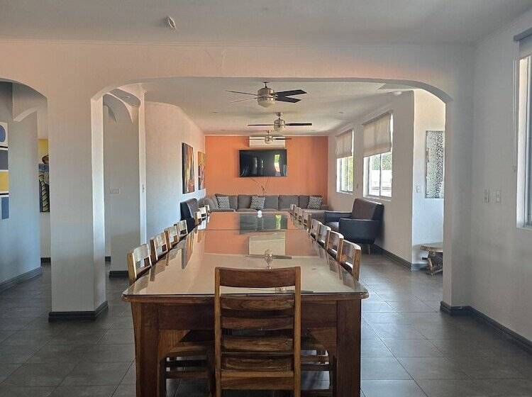 فندق Tropical Paradise