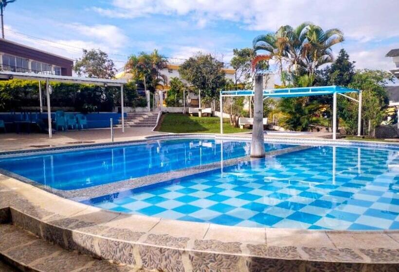 Hotel Y Cabañas Rio Mayo