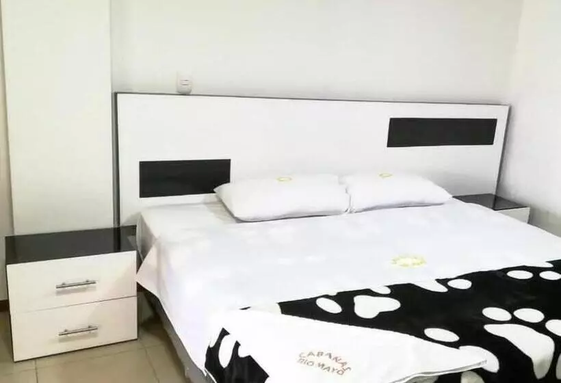 Hotelli Y Cabañas Rio Mayo