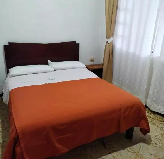 Hotelli Y Cabañas Rio Mayo