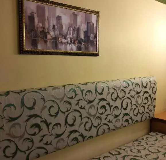Hotelli Yatri Niwas Kidwainagar