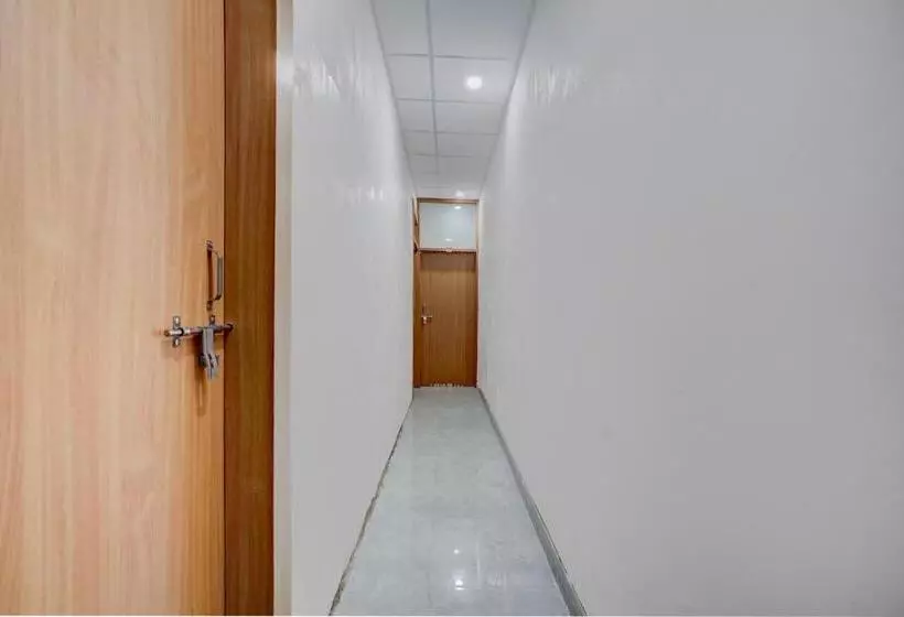 Oyo Flagship Hotel Lotus