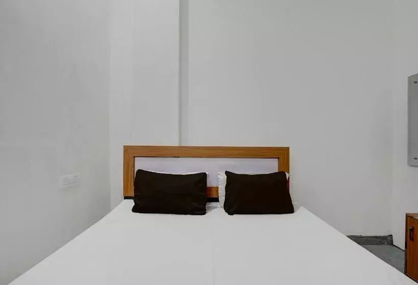 Oyo Flagship Hotel Lotus